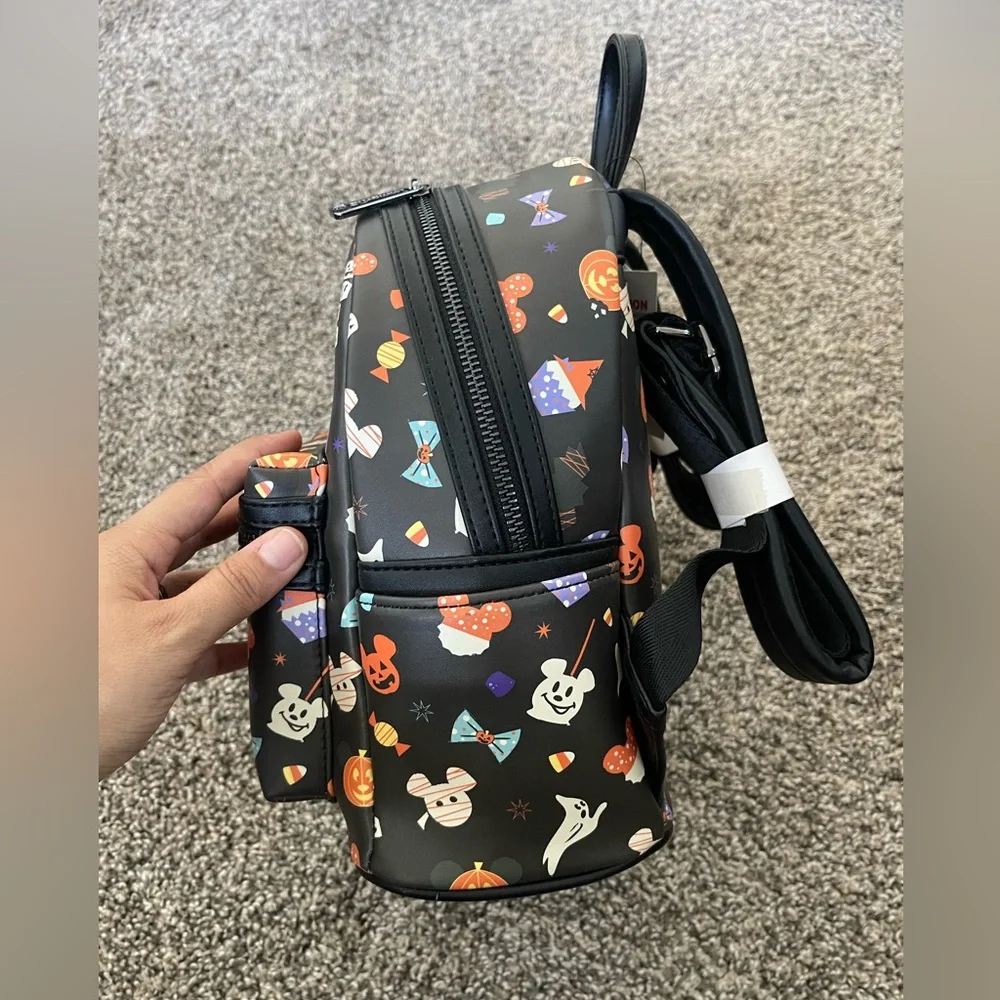 NWT Disney Parks Halloween 2020 Loungefly Mickey Tricks & Treats Snack Backpack